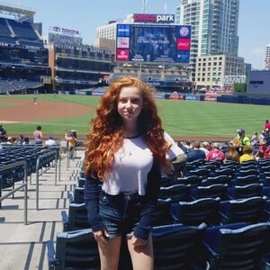 francesca-capaldi-personal-pic-03-29-2019-0.jpg