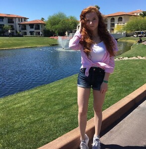 francesca-capaldi-personal-pic-04-22-2019-2.jpg
