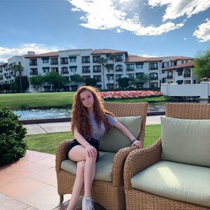 francesca-capaldi-personal-pic-04-22-2019-5.jpg