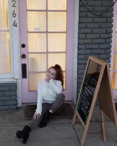 francesca-capaldi-personal-pics-02-18-2019-5.jpg