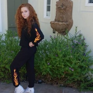 francesca-capaldi-personal-pics-09-17-2018-7.jpg