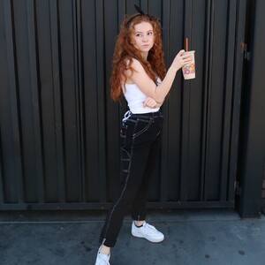 francesca-capaldi-social-media-photos-07-06-2020-10.jpg