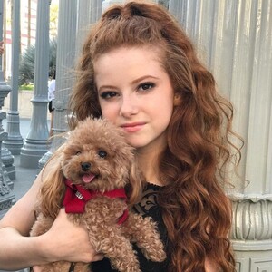 francesca-capaldi-social-media-pics-09-06-2017-0.jpg