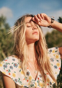 giovana-dress-peace_love_print-iyvzigebron5fjxz01lr.jpg