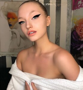 hairmakeup_hodaya_97370339_182433712982281_737654440250311205_n.jpg