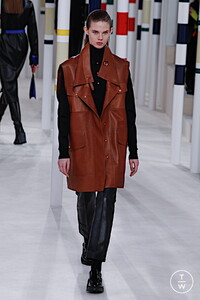 hermes-aw20-0026-e6089f.thumb.jpg.8b7378b492a606f1084e6d55dbe486c8.jpg