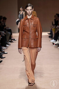hermes-ss20-0013-7aeef7.thumb.jpg.c446f01d730b0517e079b60ae50fbb1b.jpg