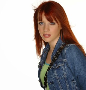hollywood-actress-wallpaper-alexz-johnson-wallpapers-free-download-red-hair.jpg