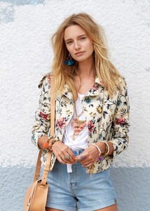 jodi-jacket-jacquard_fleurs_ecru-e7zbyj4xq5wigx0uxuxz.jpg