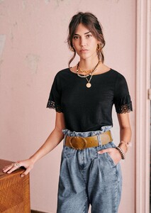 lily-t-shirt-black-jhdxl7zmp7rp4q9z9nbq.jpg