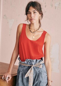 lucie-top-red-ivahdopzjknug0z2aiwu.jpg