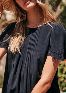 maelys-dress-navy-rovdxzbvi78zj5xetk16.jpg