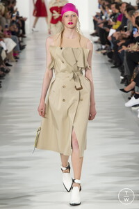 maison-margiela-ss18-0001-5134ef.thumb.jpg.bcdadf5fd83c95adef1d3e37fdbf6c9a.jpg