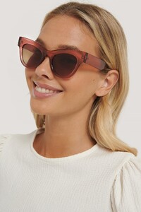 mango_jules_sunglasses_1587-001469-0287_02l.jpg