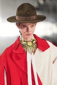 margiela0137.thumb.jpg.0664771c5b8c62ed105ac3698416504a.jpg