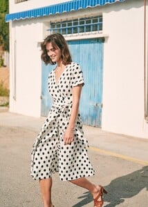 mariella-dress-black_dots_ecru_background-nyoxukxphzft01lobssh.jpg