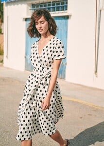 mariella-dress-black_dots_ecru_background-oyrswdu8jyeaqfmuspkl.jpg