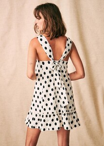 mathilde-dress-black_dots_ecru_background-bpthf9qbjagp8tnytd7u.jpg