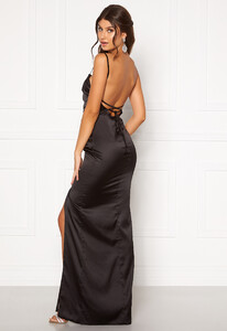 moments-new-york-alda-strap-gown-black_1.thumb.jpg.7b9757305a7291b516aec1b74ab77c46.jpg