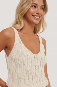 nakd_v-neck_ribbed_knitted_singlet_1100-003433-0260_04g.jpg