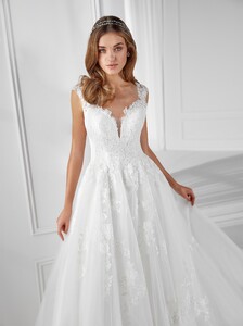 nicole-spose-AU12109-Aurora-moda-sposa-2021-365.thumb.jpg.982751d14a060a62ef4c4bcd0e915750.jpg