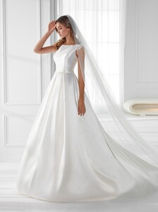 nicole-spose-AU12111-Aurora-moda-sposa-2021-779.thumb.jpg.f0155c25b17e2cf14ab891ba8df27cfd.jpg