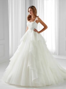 nicole-spose-AU12121-Aurora-moda-sposa-2021-449.thumb.jpg.2d0215ece4283525d8474c8d717f3f31.jpg