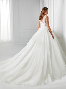 nicole-spose-AU12136-Aurora-moda-sposa-2021-533.thumb.jpg.16ec44cc2c3400405b4debcbee15445f.jpg