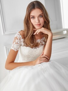 nicole-spose-AU12138-Aurora-moda-sposa-2021-33.thumb.jpg.ca1e39ef9e3288cf78a732bf6a3d440d.jpg