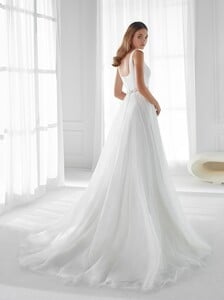 nicole-spose-AU12139-Aurora-moda-sposa-2021-117.thumb.jpg.acf73ea649dea8911e6f0e946e8911c0.jpg
