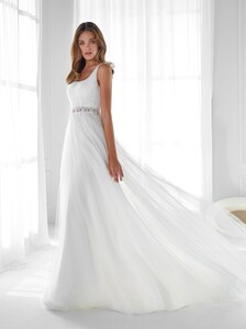 nicole-spose-AU12139-Aurora-moda-sposa-2021-503.thumb.jpg.74940b11839cd0279f8dfbfa9f310f91.jpg