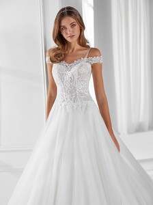 nicole-spose-AU12142-Aurora-moda-sposa-2021-709.thumb.jpg.cc967ddbbdb0916bbb01d2d966a3ec17.jpg
