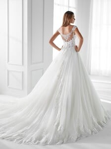 nicole-spose-AU12143-Aurora-moda-sposa-2021-982.thumb.jpg.9f9ffbb7f08c5616c0ed58911356a195.jpg