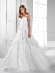 nicole-spose-AU12144-Aurora-moda-sposa-2021-3.thumb.jpg.66cbfb22ebb2f8dc05bf02321c76f150.jpg
