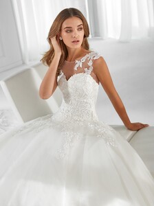 nicole-spose-AU12145-Aurora-moda-sposa-2021-894.thumb.jpg.728d613630133a390dc5ac1022eac162.jpg