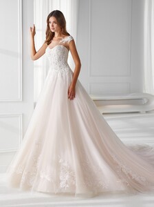 nicole-spose-AU12147-Aurora-moda-sposa-2021-187.thumb.jpg.e1ae52b4eb1b7bacd0b11e8ee1b77a1e.jpg