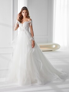 nicole-spose-AU12148-Aurora-moda-sposa-2021-727.thumb.jpg.655732a9230231e40af0134fd176b523.jpg