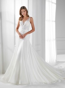 nicole-spose-AU12157-Aurora-moda-sposa-2021-451.thumb.jpg.819f7872cc60e022a9c62de8e1343313.jpg