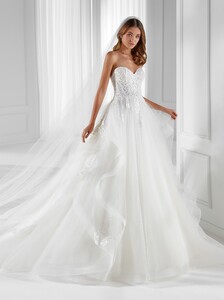 nicole-spose-AU12166-Aurora-moda-sposa-2021-568.thumb.jpg.182e5ac252c433850d495bd48b7d64e7.jpg