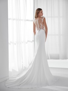 nicole-spose-AU12169-Aurora-moda-sposa-2021-397.thumb.jpg.0911af997e13fc551d74b584d4a1d860.jpg