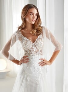 nicole-spose-AU12170-Aurora-moda-sposa-2021-934.thumb.jpg.1026cfc95f0c4b0a06a9bd77ef083d5c.jpg