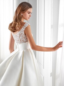 nicole-spose-AU12176-Aurora-moda-sposa-2021-952.thumb.jpg.e6b0e58a5d0dfc68e885267bebe0eb5a.jpg