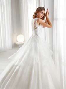 nicole-spose-AU12183-Aurora-moda-sposa-2021-681.thumb.jpg.031f216b8ba5592625ed61079dada04b.jpg