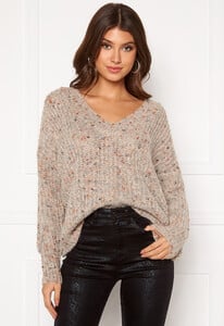only-hanni-viria-ls-pullover-light-grey-melange.thumb.jpg.b9f1a6bf11c9ba10a12add9d24f92e93.jpg
