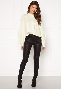 pieces-jolina-ls-o-neck-knit-cloud-dancer_1.thumb.jpg.c0fe1ad4b04cf80155debb10925c55d6.jpg