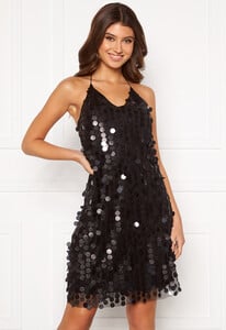 pieces-julia-sequins-strap-dress-blacksequins.thumb.jpg.a5fb900fdba2ff5438e80292aeab6c67.jpg