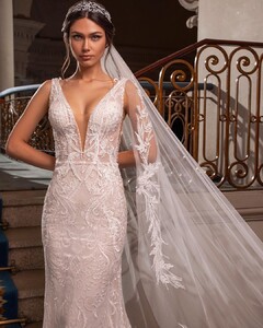 pronovias_106422909_324512688555889_1550191884941759946_n.jpg