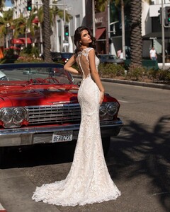 pronovias_106581141_1217119085304739_8062058493723580834_n.jpg