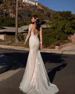 pronovias_108457049_678379539379519_8324817401669554147_n.jpg