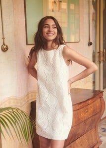 raphaelle-dress-off_white-mttujzutu5j6c1t2zgqk.jpg